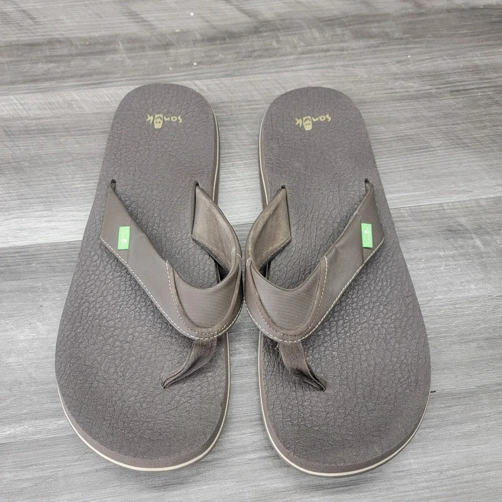 Sanuk Flip Flops Shoes Mens Size 13 Brown Casual Comfort Beach Sandals Yoga Mat